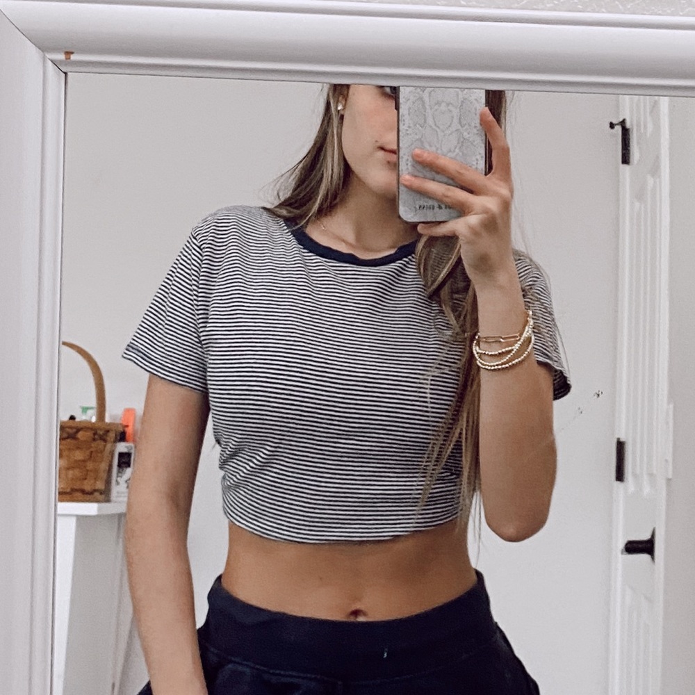 Brandy Melville t-shirt striped